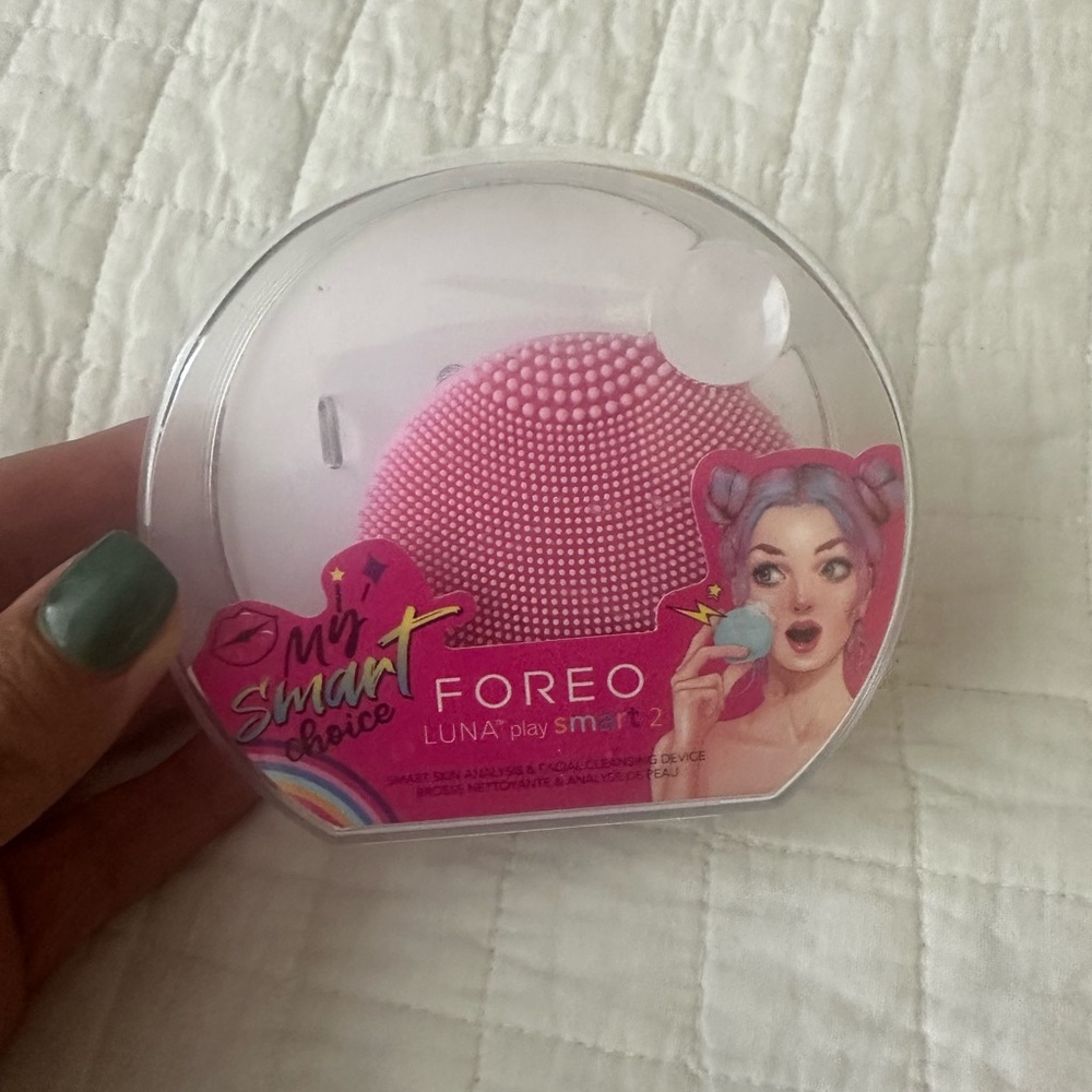 FOREO Skincare Device - White